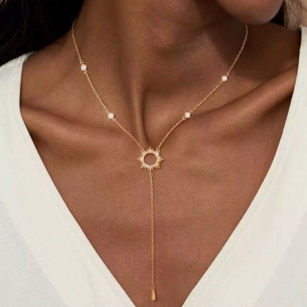 Sunburst Pendant Necklace S959